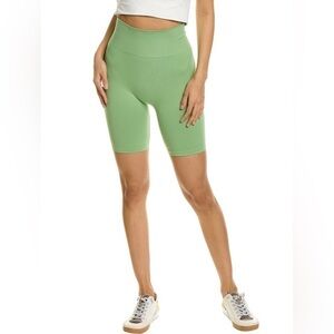 WeWorewhat Seamless Biker Shorts Small in Green Size Small High Rise Athletic